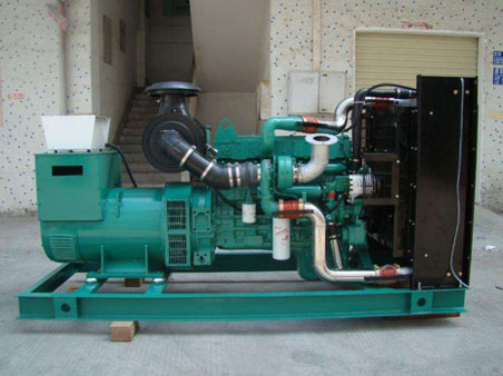 香格里拉1100kw康明斯柴油发电机组图片 香格里拉1100kw康明斯柴油发电机组图片